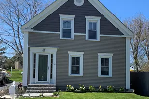 15 Wadsworth St, Thomaston, ME 04861 - Photo 1