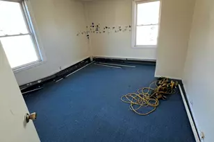 536 Prospect Ave, Rumford, ME 04276 - Photo 11