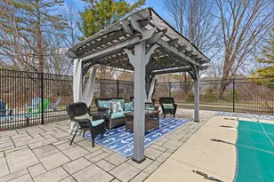 111 Concord Cir, Yarmouth, ME 04096 - Photo 7