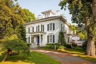 121 E Main St, Searsport, ME 04974 - Photo 1