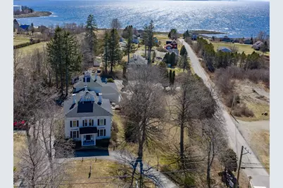 121 E Main Street, Searsport, ME 04974 - Photo 5
