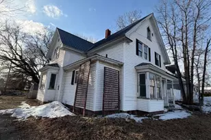 43 Washburn St, Caribou, ME 04736 - Photo 1