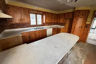 43 Washburn St, Caribou, ME 04736 - Photo 9