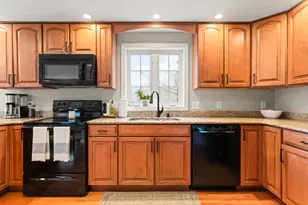 21 Southridge Dr, Standish, ME 04084 - Photo 9