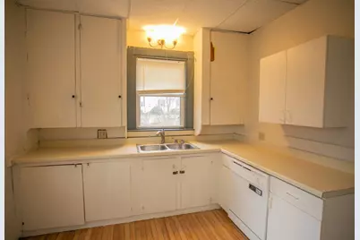 8-10 Linden Street, Bangor, ME 04401 - Photo 15