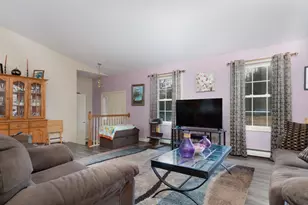 21 Kyle St, Brunswick, ME 04011 - Photo 5