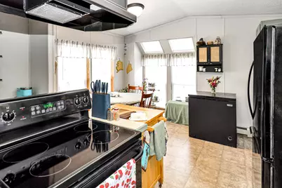 620 Crescent Avenue, Rumford, ME 04276 - Photo 9