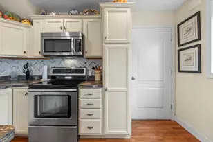 51 Flint Rock Dr, York, ME 03909 - Photo 7