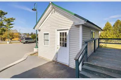 10 Elm Street, Gorham, ME 04038 - Photo 31