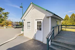 10 Elm St, Gorham, ME 04038 - Photo 31