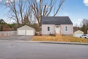 64 Newland Ave, Augusta, ME 04330 - Photo 3