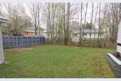 37 Cedar Street, East Millinocket, ME 04430 - Photo 5