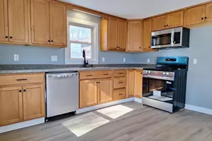 155 2nd St, Auburn, ME 04210 - Photo 5