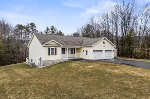 145 Harvest Hill Ln, Auburn, ME 04210 - Photo 3