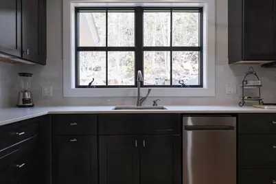 46 Atlantic Avenue, Vinalhaven, ME 04863 - Photo 21