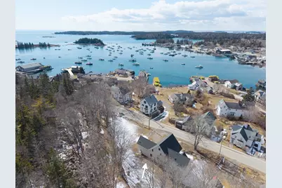 46 Atlantic Avenue, Vinalhaven, ME 04863 - Photo 1