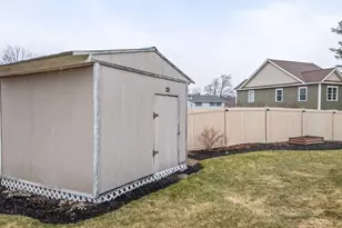 166 Warren Ave, Lewiston, ME 04240 - Photo 7