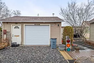 166 Warren Ave, Lewiston, ME 04240 - Photo 11