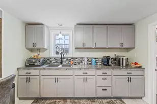 166 Warren Ave, Lewiston, ME 04240 - Photo 21