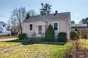 20 Providence Ave, Falmouth, ME 04105 - Photo 3