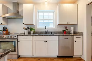 25 Raymond St, Biddeford, ME 04005 - Photo 11