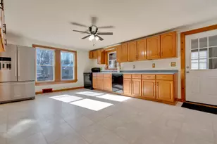 44 Towle St, Auburn, ME 04210 - Photo 7