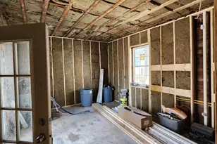 64 Jefferson St, Bangor, ME 04401 - Photo 15