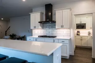 33 Eastfield Dr, Gray, ME 04039 - Photo 7