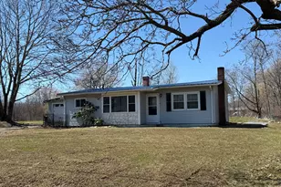 40 Lake View Dr, Rockland, ME 04841 - Photo 1