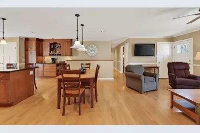 16 Jan's Boulevard, Lewiston, ME 04240 - Photo 9