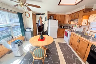 19 Larry Ln, Brunswick, ME 04011 - Photo 7