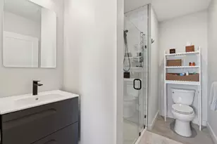 75 Chestnut St, Portland, ME 04102 - Photo 13