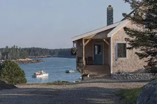 28 City Point Rd, Vinalhaven, ME 04863 - Photo 1