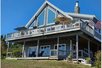 28 City Point Road, Vinalhaven, ME 04863 - Photo 3