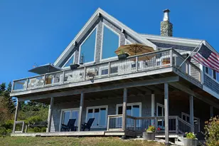28 City Point Rd, Vinalhaven, ME 04863 - Photo 3