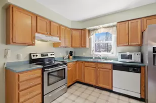 14 Hill Creek Dr, Kittery, ME 03904 - Photo 5