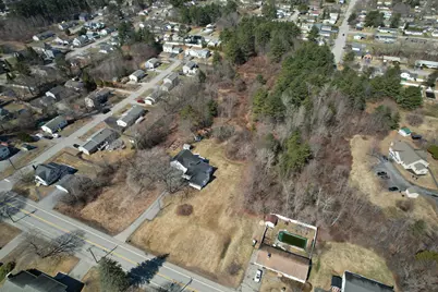 386 East Avenue, Lewiston, ME 04240 - Photo 3