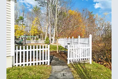 53 Mathews Avenue, Waterville, ME 04901 - Photo 5