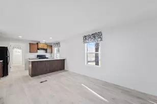 970 Gardiner Rd, Wiscasset, ME 04578 - Photo 13