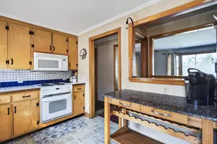 42 Vernon St, Bethel, ME 04217 - Photo 9