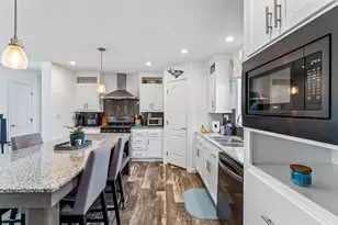 25 Birch St, Winthrop, ME 04364 - Photo 9