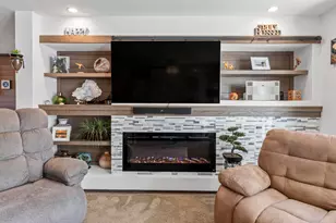 25 Birch St, Winthrop, ME 04364 - Photo 7