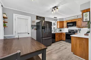 99 Main St, Lisbon, ME 04252 - Photo 19