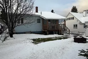 158 Pleasant Ave, Madawaska, ME 04756 - Photo 3