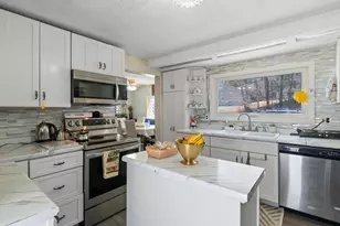 45 Sherwood Dr, Augusta, ME 04330 - Photo 11