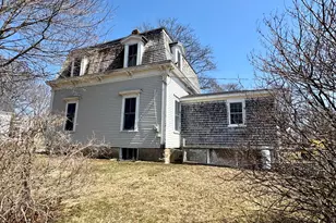 72 Washington St, Eastport, ME 04631 - Photo 5