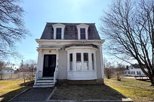 72 Washington St, Eastport, ME 04631 - Photo 3