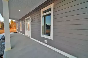 3 Lilac Ln, Houlton, ME 04730 - Photo 11