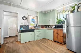 2 King St, Fairfield, ME 04937 - Photo 11