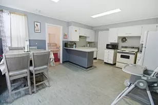 104 S Main St, Auburn, ME 04210 - Photo 33